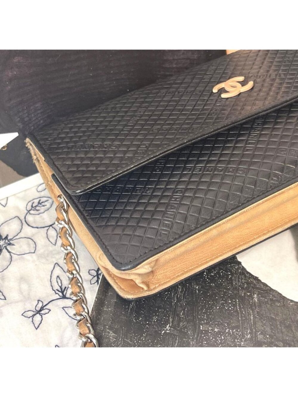 Chanel Chain Wallet Logo Shoulder Bag - Picture 4 of 15